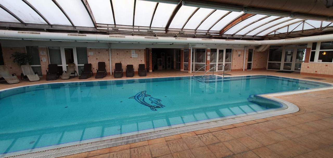 Sunset Wellness Apartman Zalakaros Apartment Ngoại thất bức ảnh